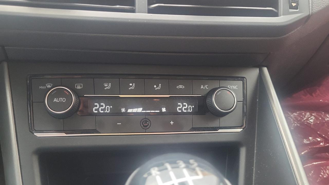 VOLKSWAGEN POLO TGI 1,0-PIENO DI 20 EURO KM 370!! 3 REVISIONI