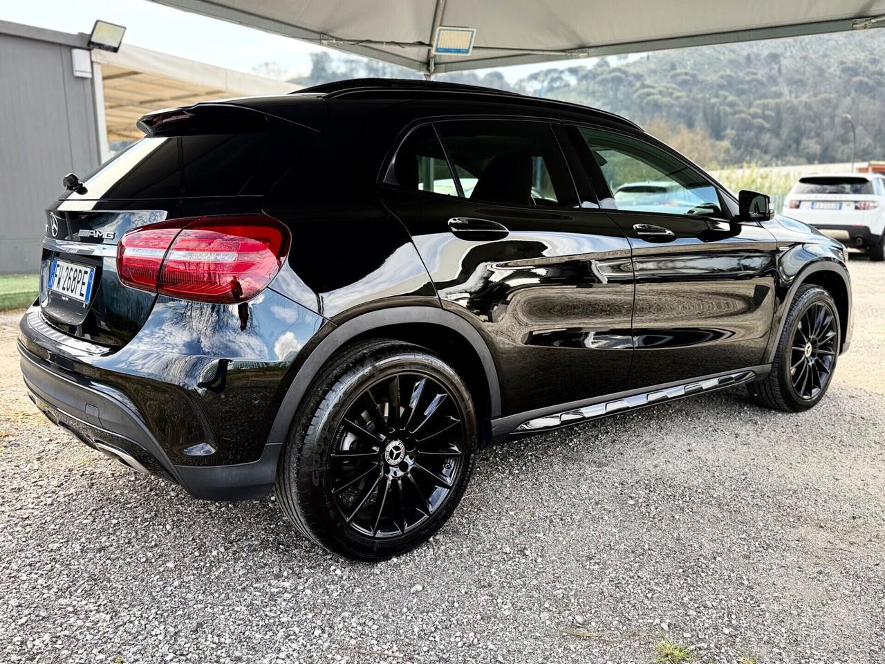 MB GLA 200d 4Matic Premium NIGHT EDITION *TETTO