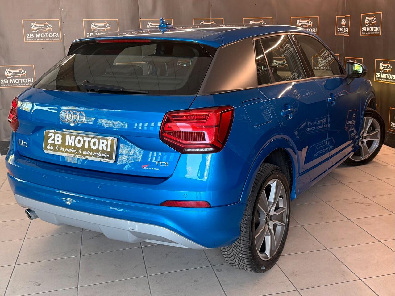 Audi Q2 30 TDI S tronic Identity Black