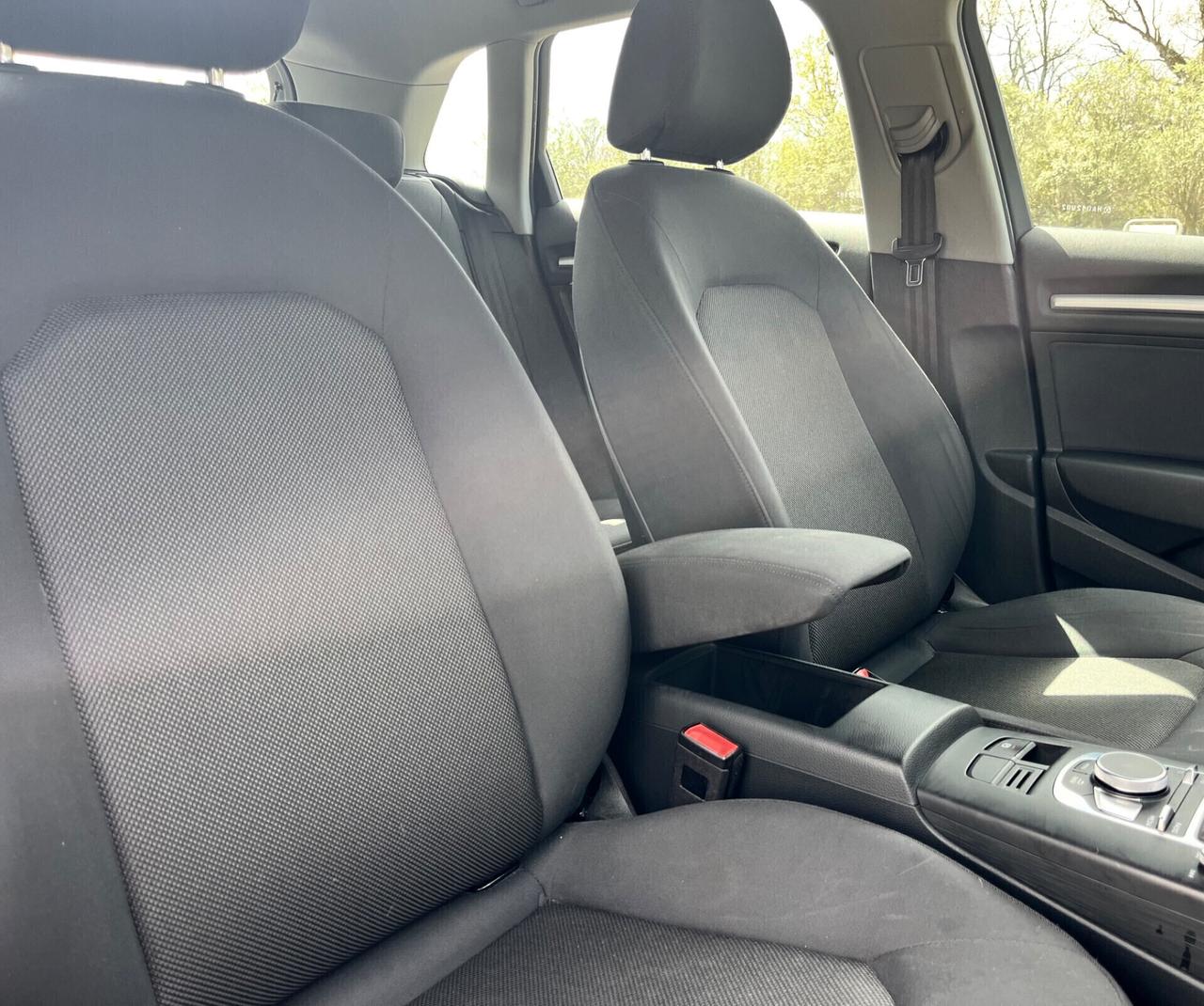 Audi A3 SPB 1.6 TDI S tronic*NAVI*SENSORI*UNIPRO