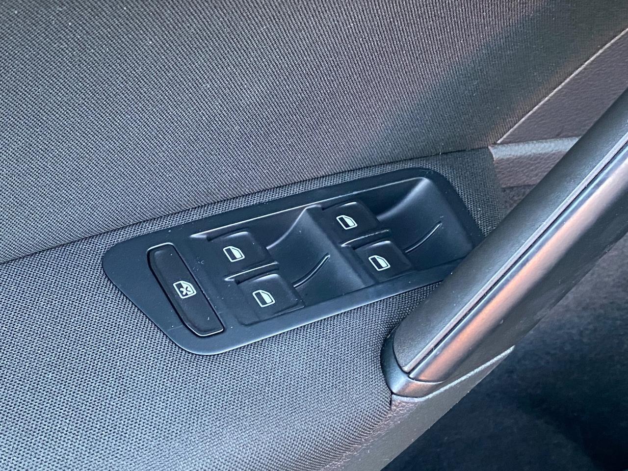 Volkswagen Golf 1.4 TGI 5p. Trendline BlueMotion PRONTA COSEGNA