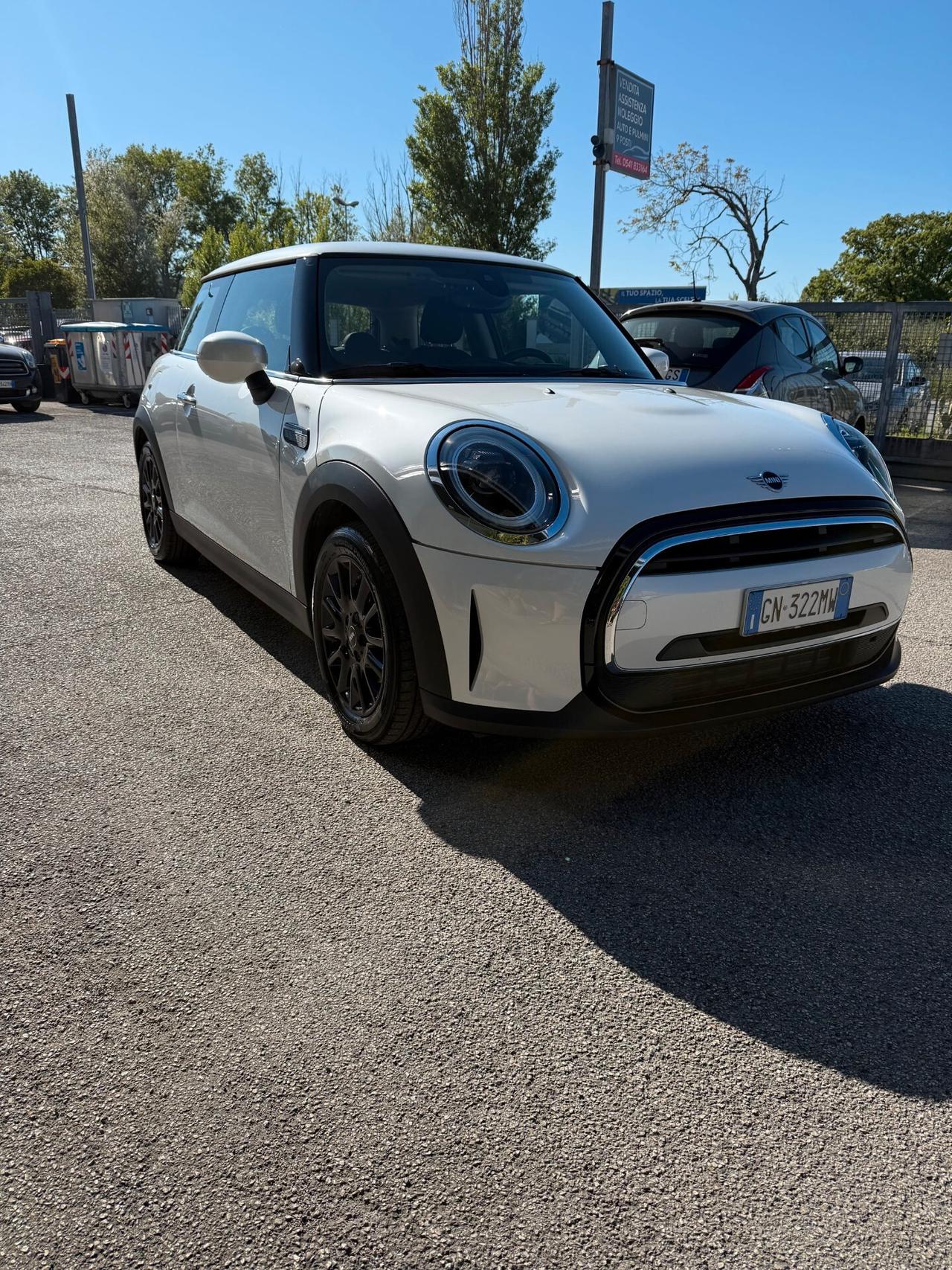 Mini 1.5 Cooper Essential