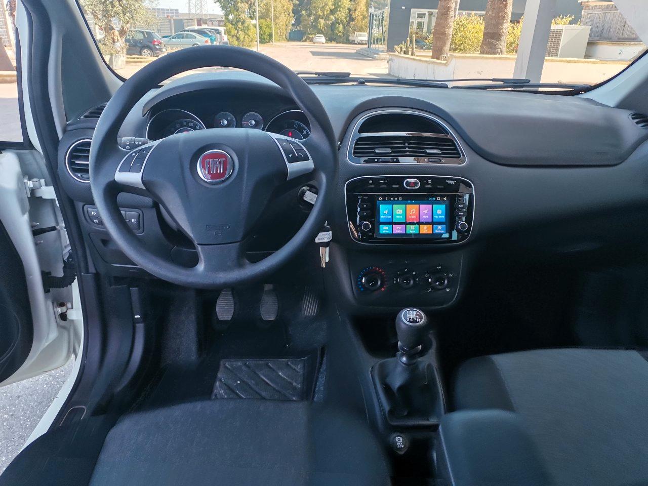 Fiat Punto 5 Porte Punto 5p 1.2 Young c/navi,radio