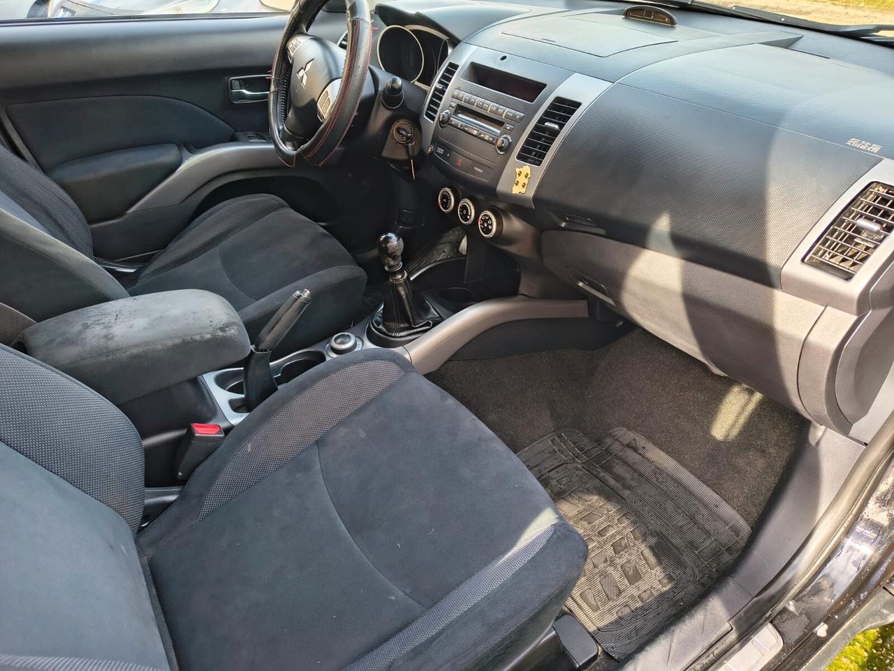 Mitsubishi Outlander 2.0 DI-D Invite DPF