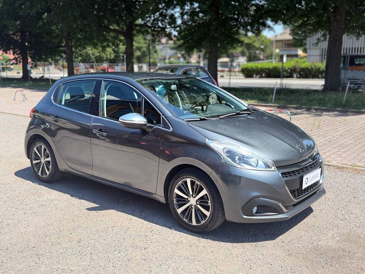 Peugeot 208 1.2 puretech Allure 82cv 3p