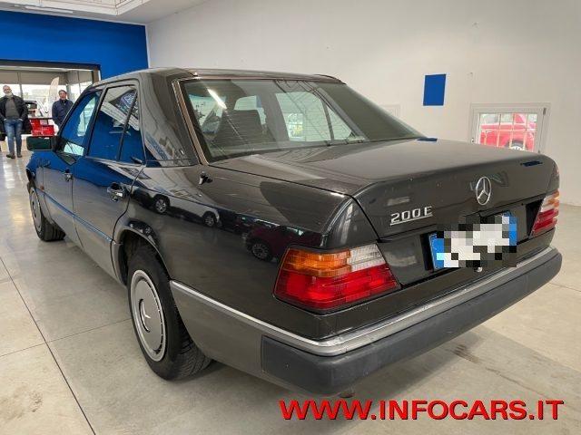 MERCEDES-BENZ 200 E cat W 124 FASCIONATA DA COLLEZIONE