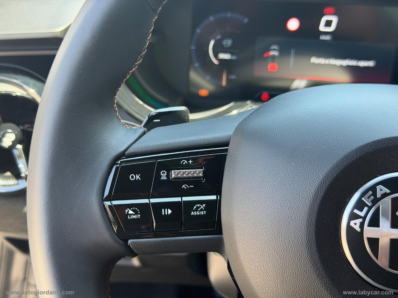 ALFA ROMEO Junior 1.2 145CV Hybrid eDCT6 Q4 Intensa