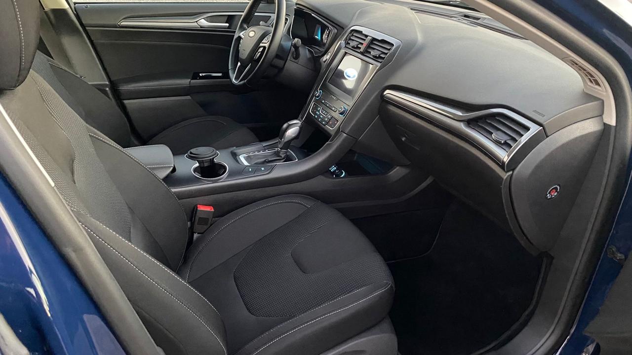 Ford Mondeo Full Hybrid 2.0 187 CV eCVT 4 porte Titanium Business