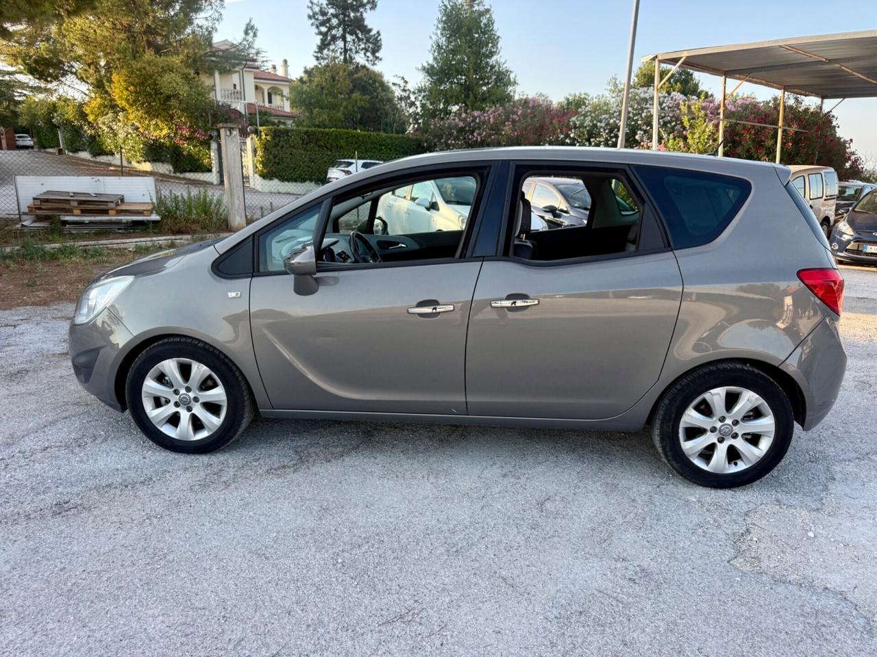 Opel meriva Diesel 1.3 CDTi neopatentati