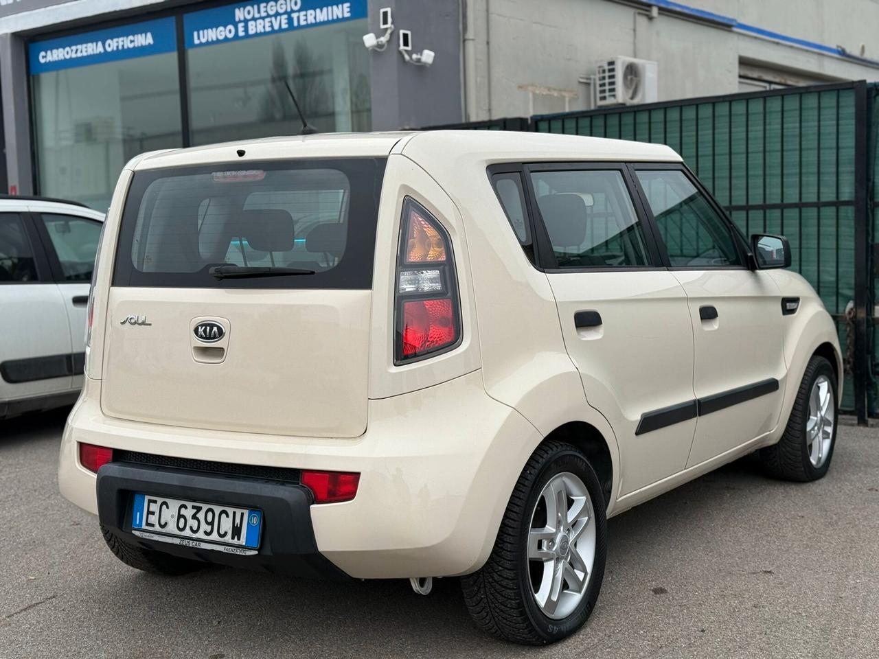 Kia Soul 1.6 gpl ok per neopatentI