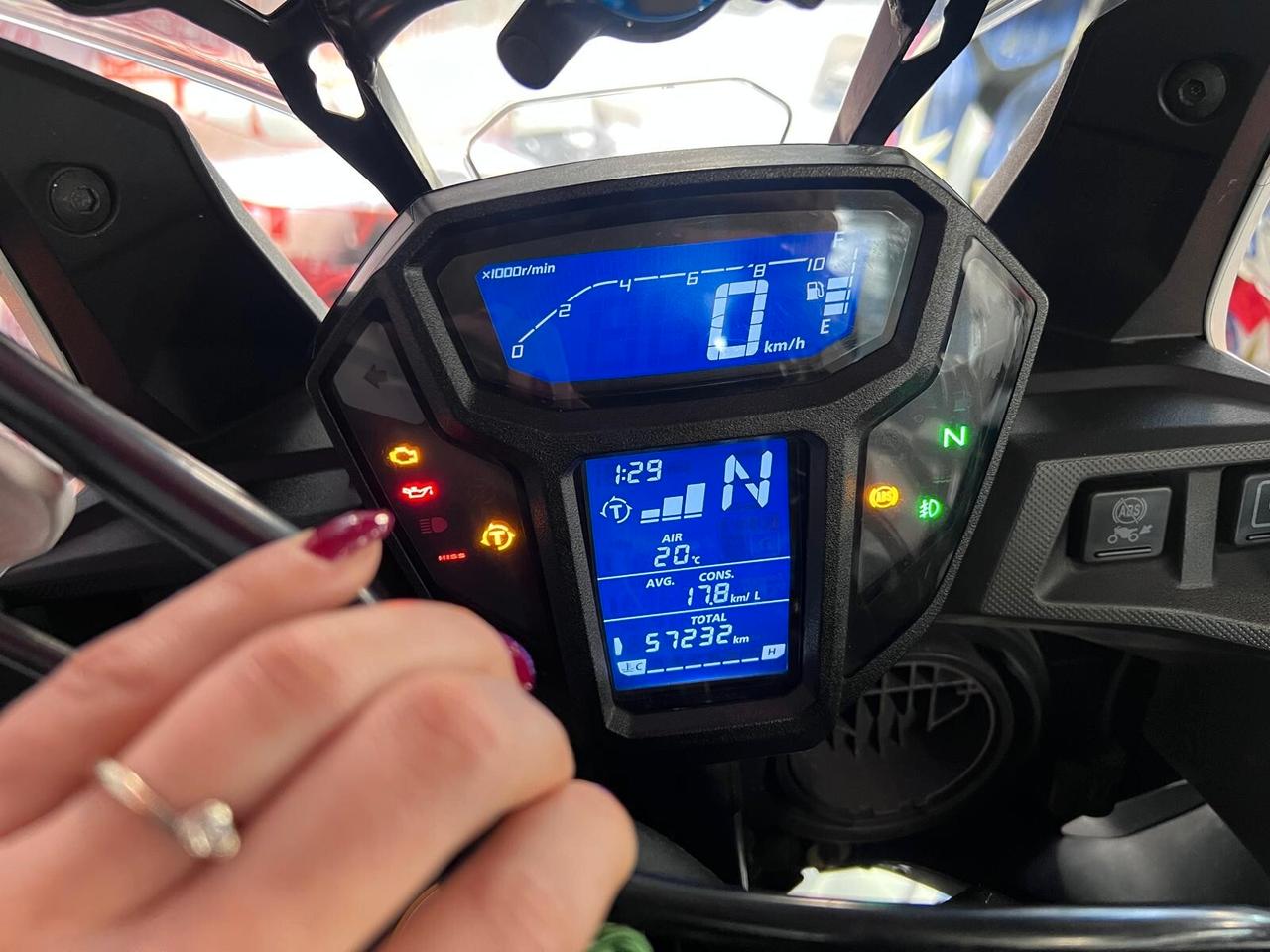 Honda CRF1000L Africa Twin Travel Edition 2016