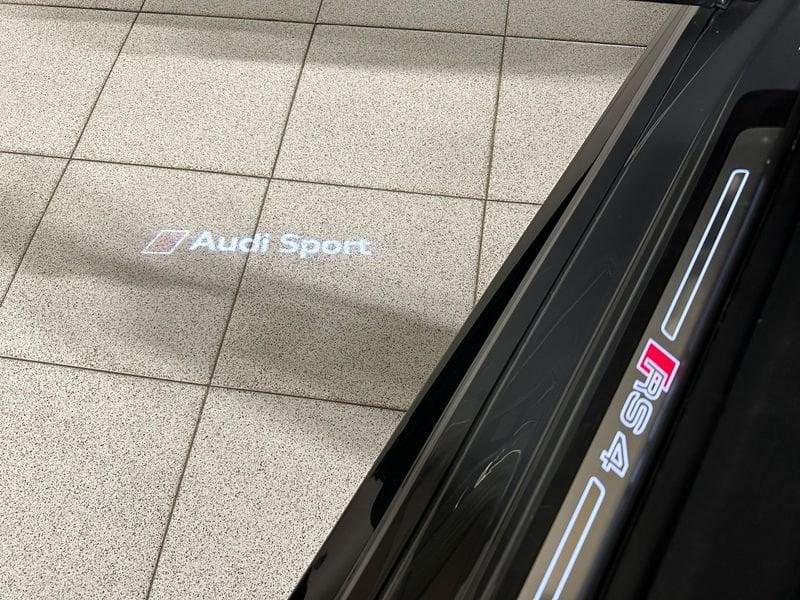 Audi RS4 RS 4 Avant TFSI quattro | TETTO APRIBILE | CARBOCERAMICI