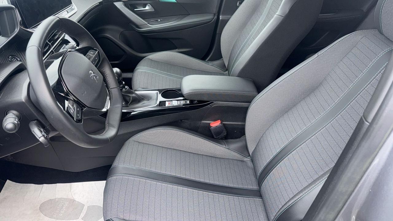 Peugeot 2008 PureTech 130 S&S Allure