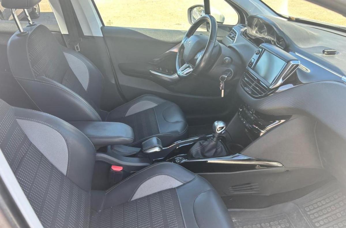 PEUGEOT 2008 ALLURE 1.6 BlueHDi
