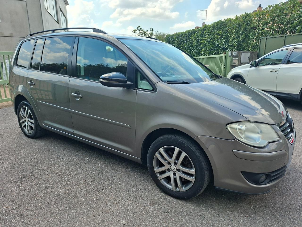 Volkswagen Touran 1.4 METANO 5 Posti
