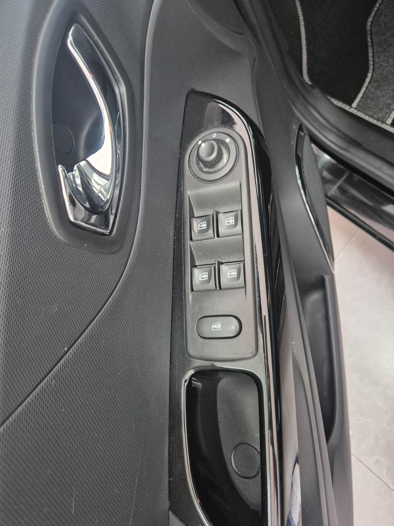 Renault Captur 1.5 dCi 8V 90 CV EDC Energy R-Link