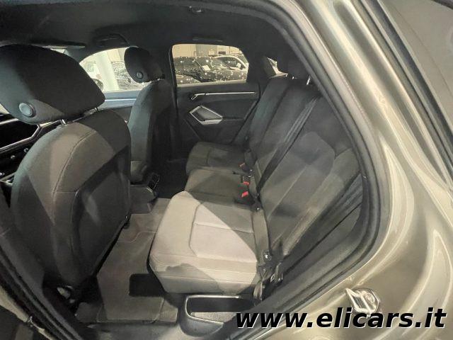 AUDI Q3 40 TDI quattro S tronic Business