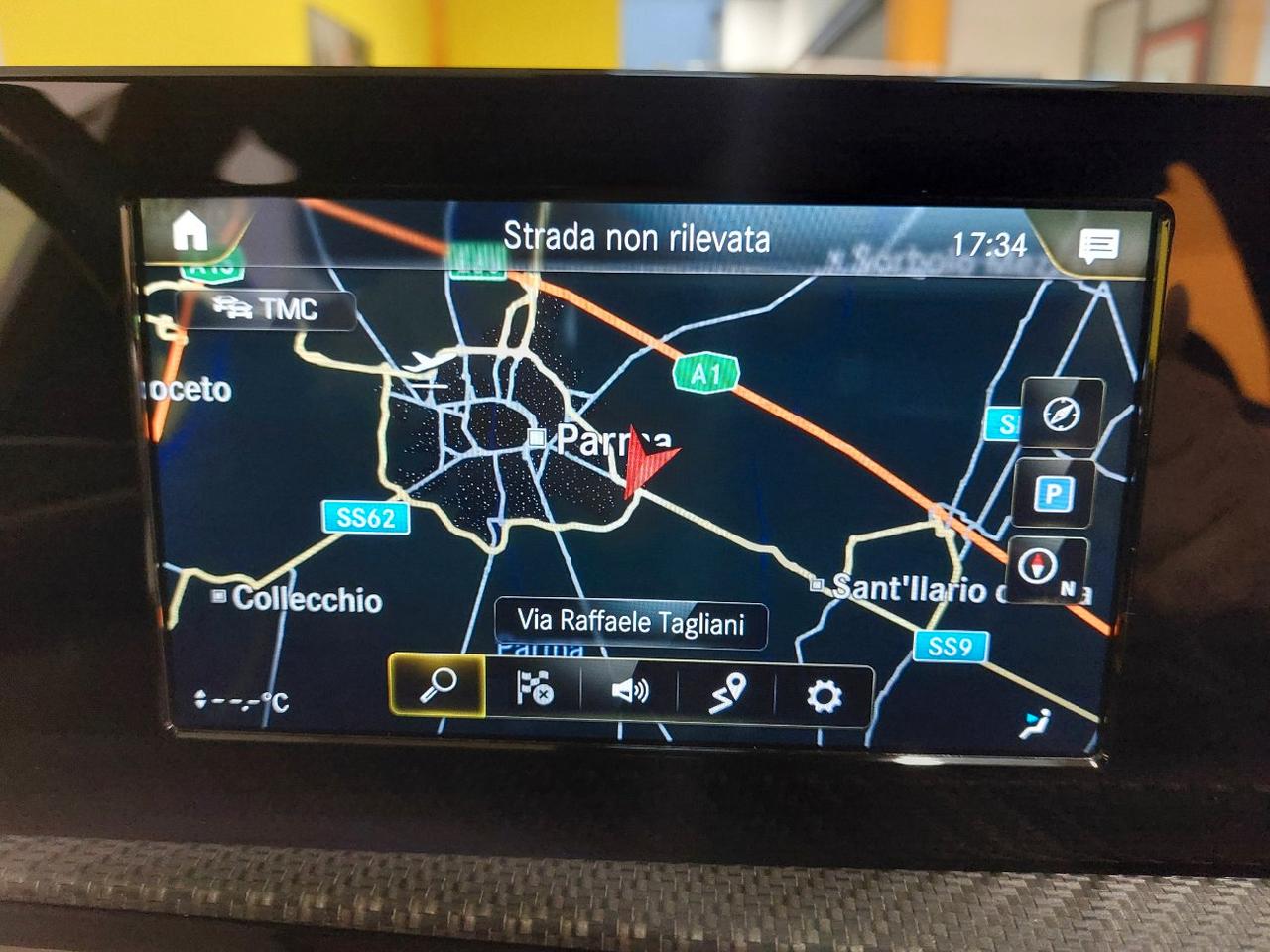 Mercedes A 180 D Business 8G-DCT