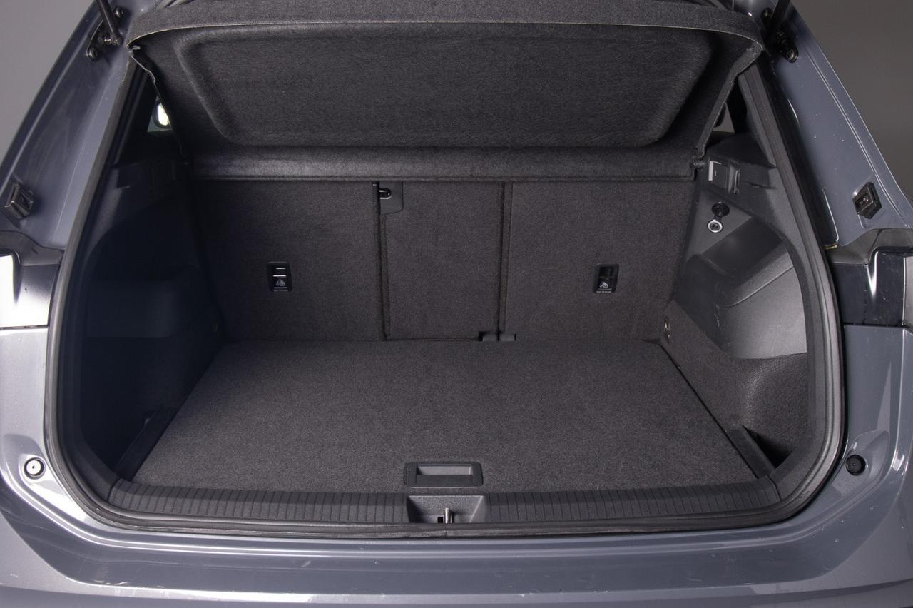 Volkswagen Tiguan 2.0 Tdi Dsg 4motion R-line 193 Cv Gancio Traino