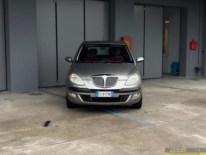 Lancia Ypsilon 1.2 16V Argento