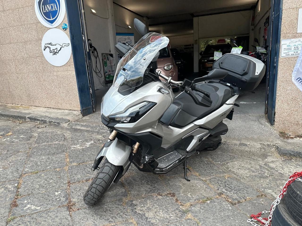 Honda ADV 350