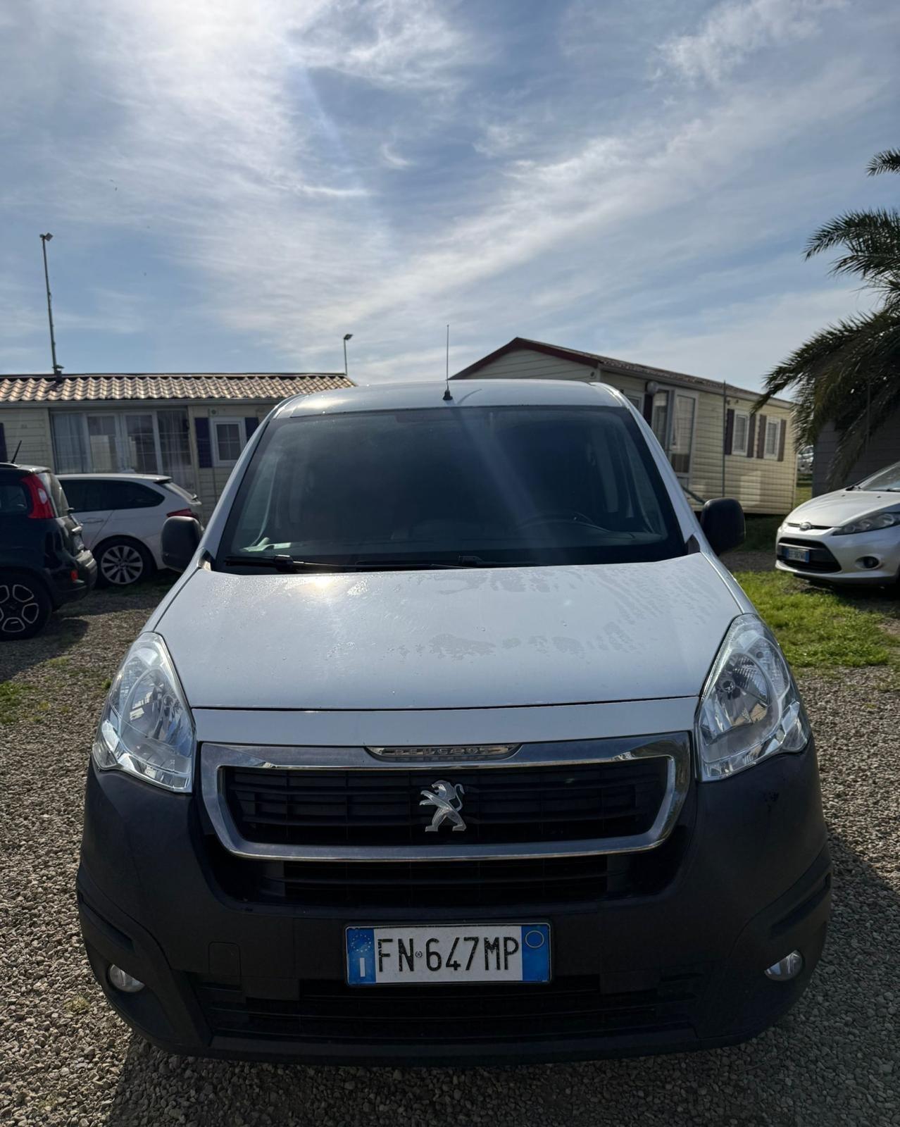 Peugeot 3 posti diesel fatturabile garanzia