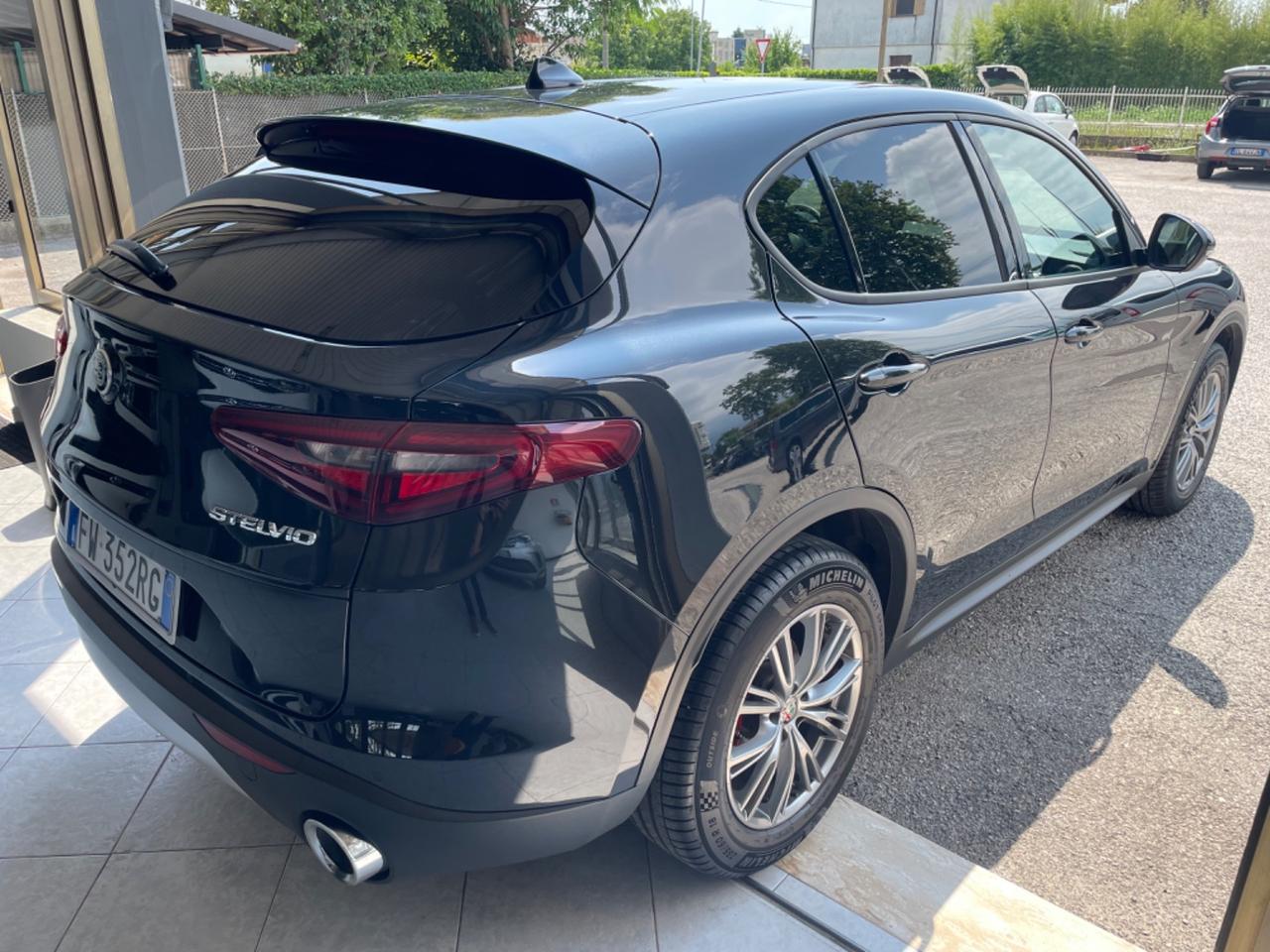 Alfa Romeo Stelvio 2.2 t 190 CV AT8 Q4 Executive