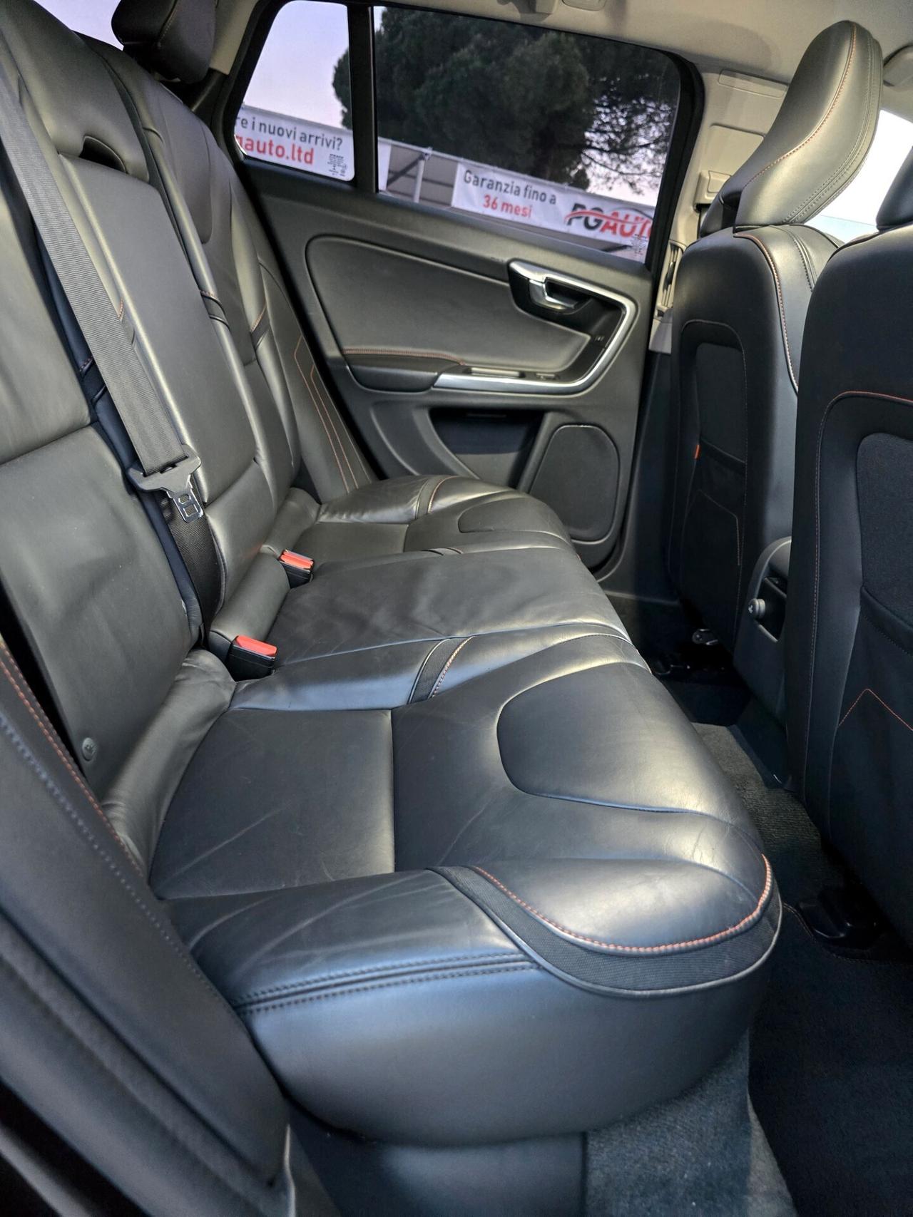 Volvo V60 2.0 d2 Volvo Ocean Race geartronic 120cv