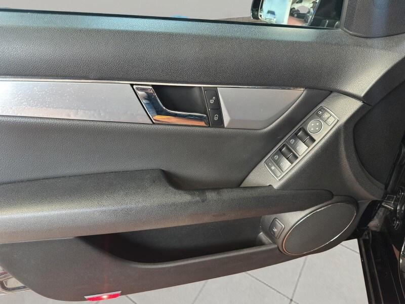 MERCEDES Classe C (W/S204) C 200 CGI BlueEFFI...