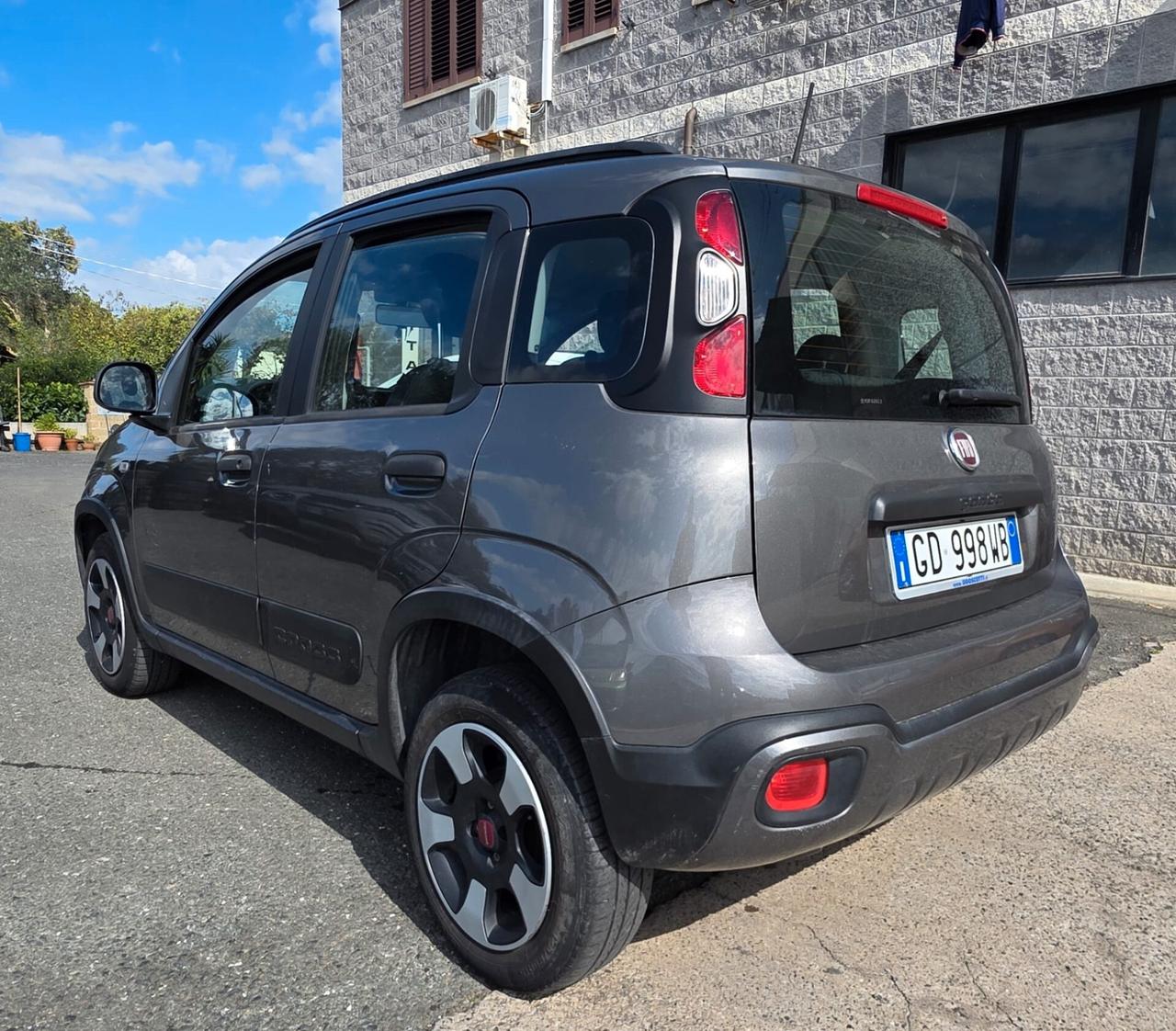 Fiat Panda 1.0 FireFly S&S Hybrid City Cross