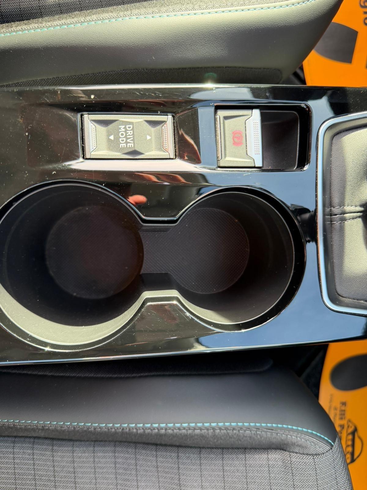 PEUGEOT 2008 1.2 BENZINA 100 (CV) 2021