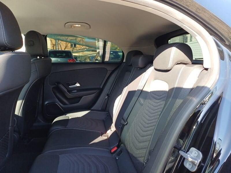 Mercedes-Benz Classe A A 180 d Progressive Advanced