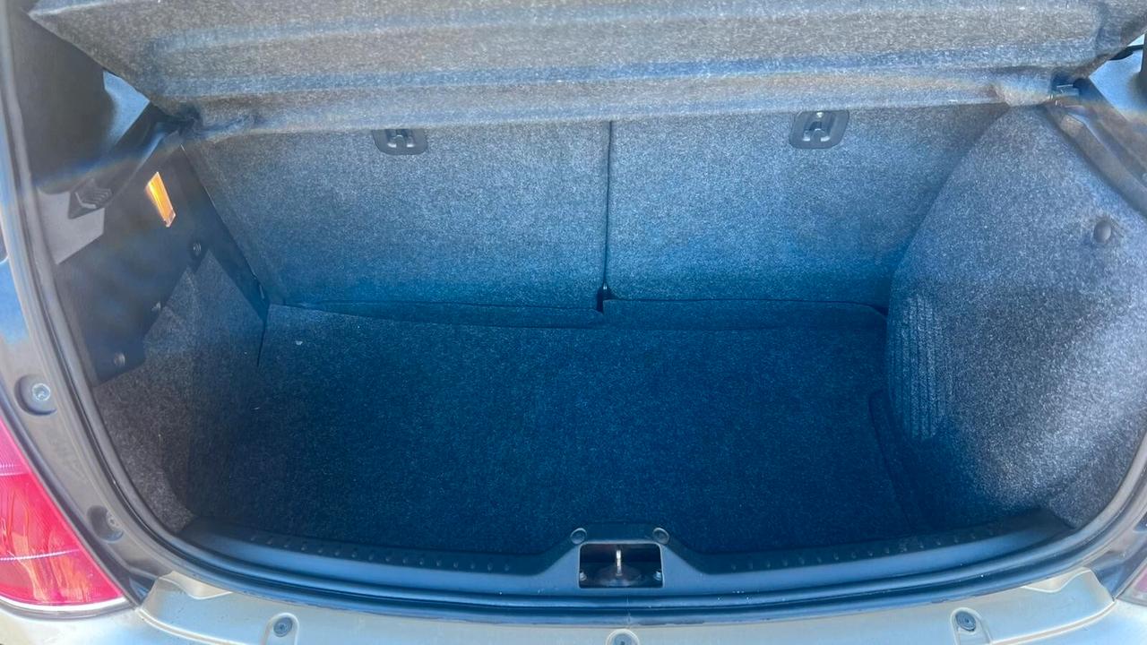 Lancia Ypsilon 1.3 MJT 75 CV Platino