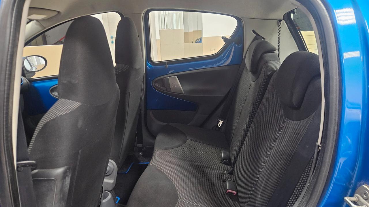 Toyota Aygo 1.0 12V VVT-i 5 porte Now