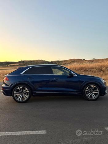 Audi Q8 Q8 S line edition plus quattro IVA ESPOSTA
