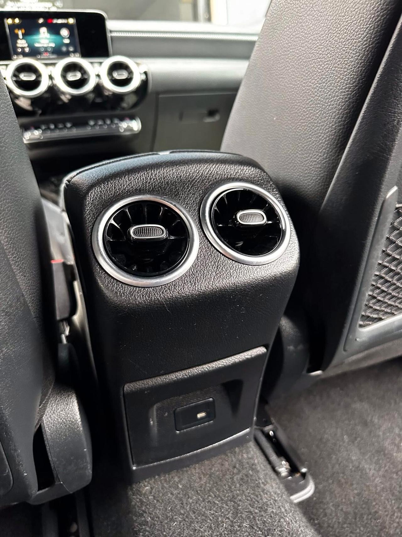 Mercedes-benz A 180 d Automatic Sport neopatentati