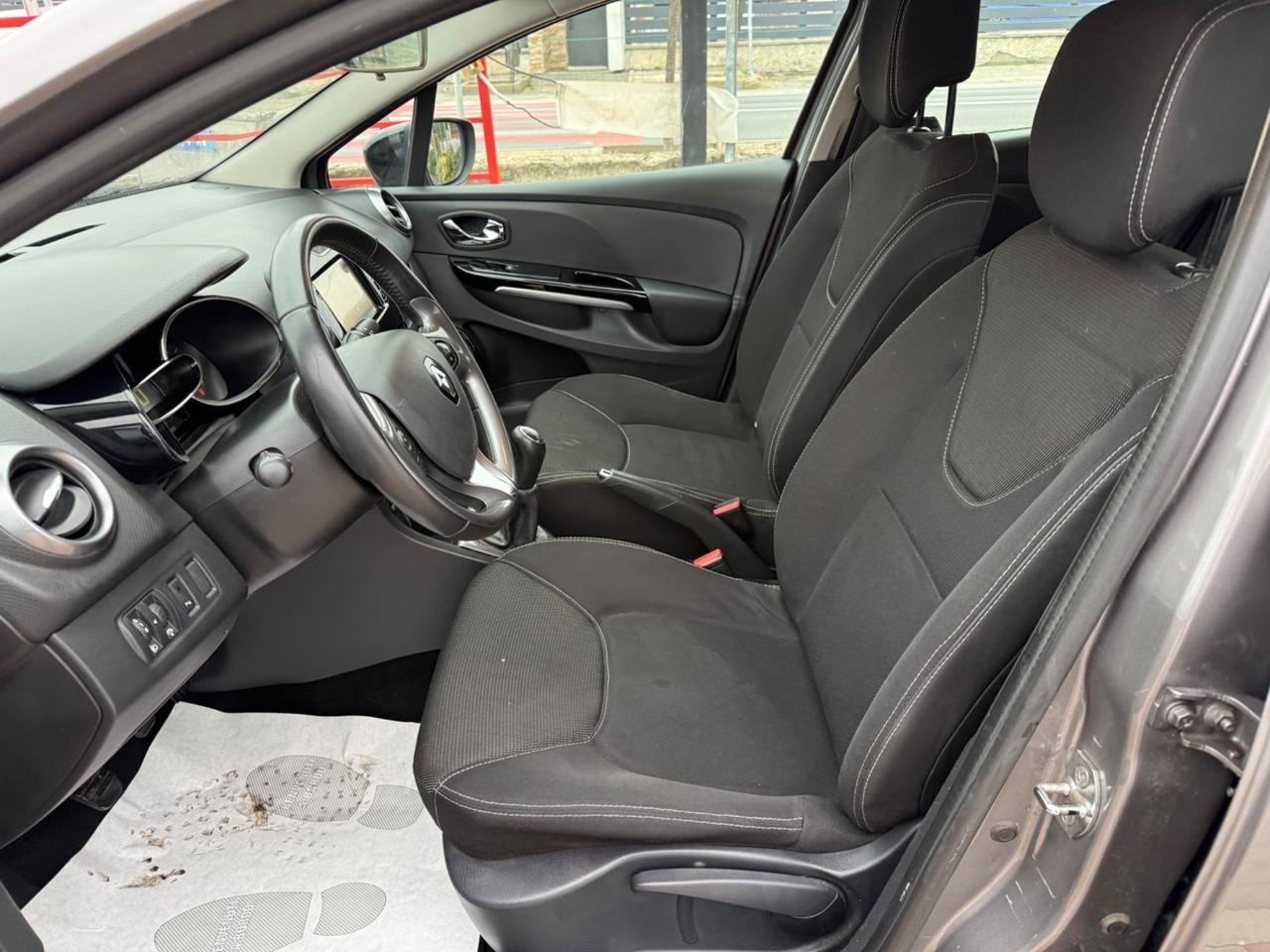 Renault Clio 1.5 dCi 8V 75CV 5 porte Costume National