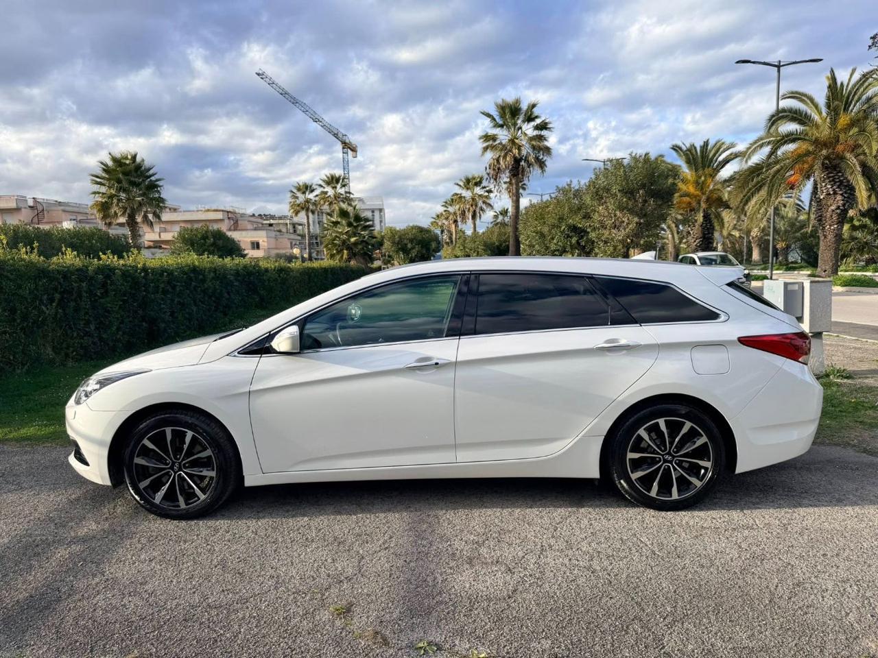 Hyundai i40 Wagon 1.7 crdi Style ISG 141cv auto