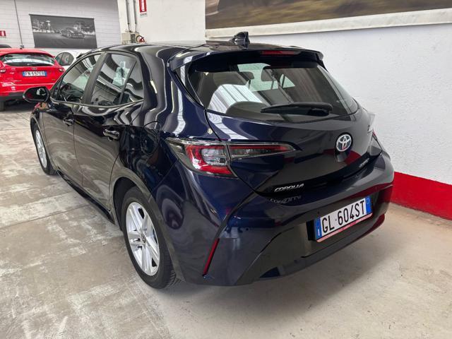 TOYOTA Corolla 1.8 Hybrid Business