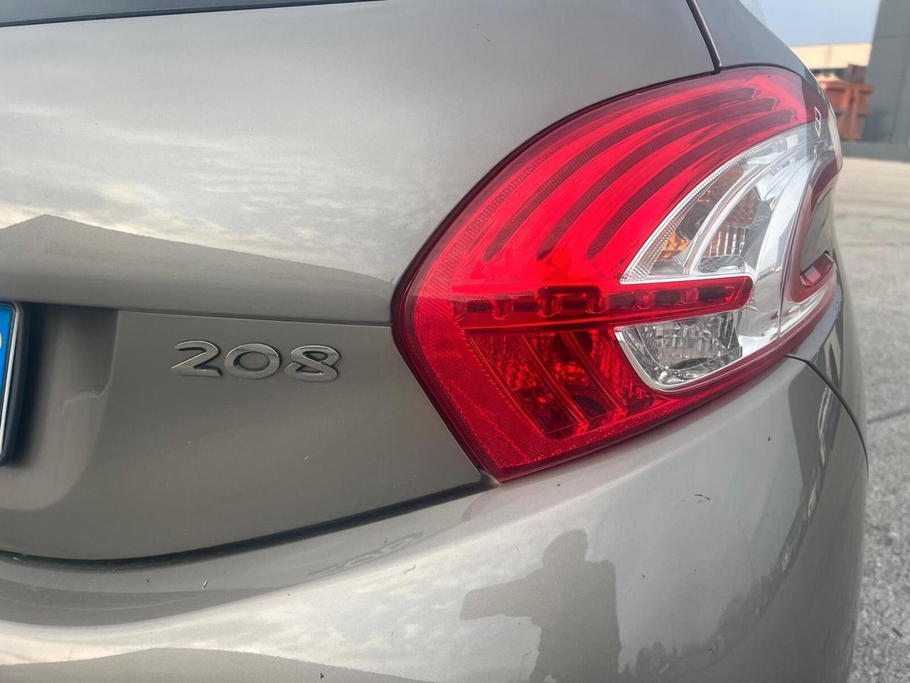 Peugeot 208 1.2 VTi 82 CV 5 porte Allure