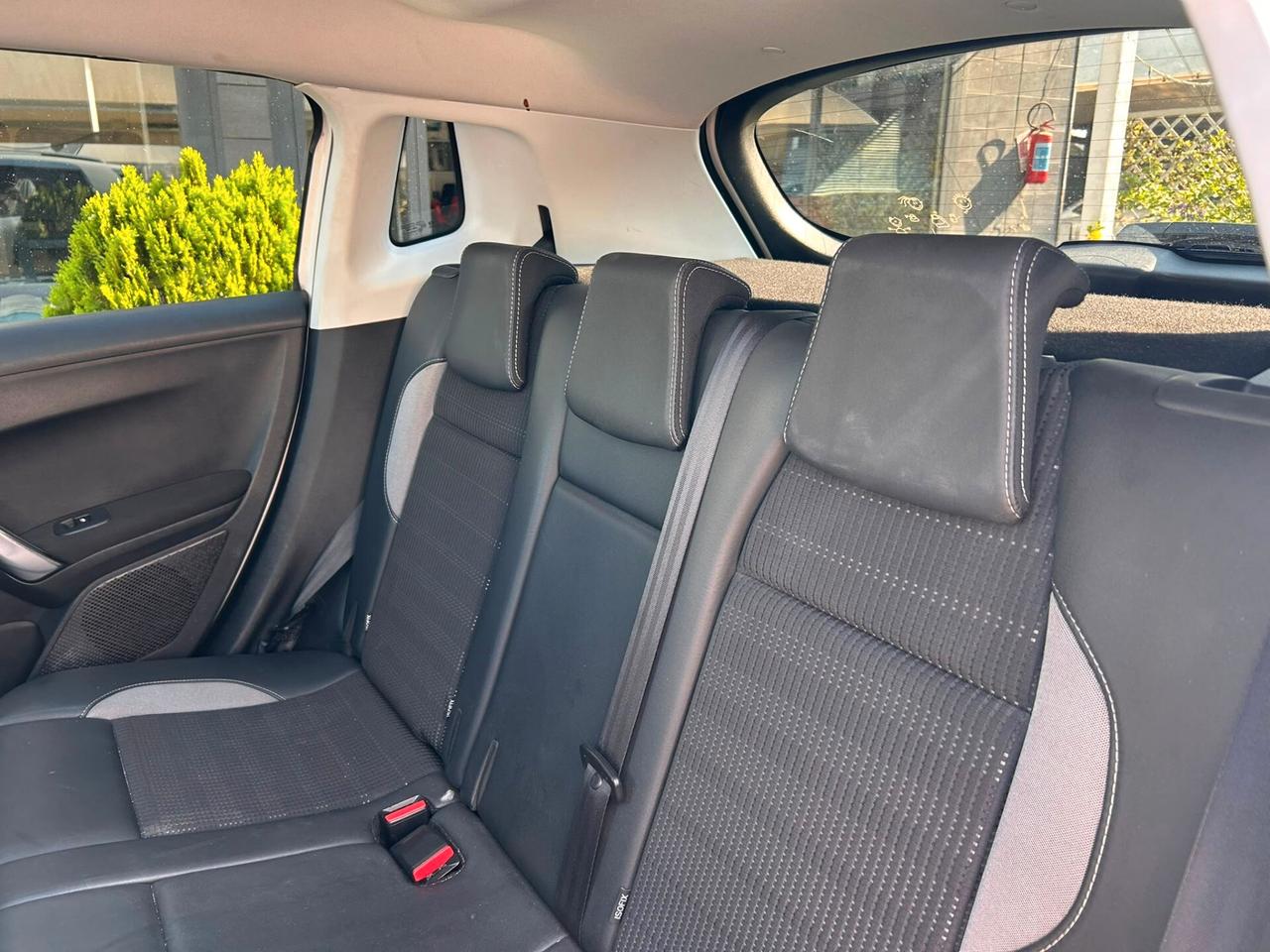 Peugeot 2008 BlueHDi 120 S&S Allure