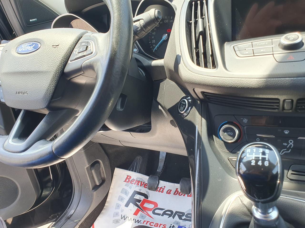 Ford Kuga 1.5 TDCI 120CV S&S 2WD Powershift ST-Line Business
