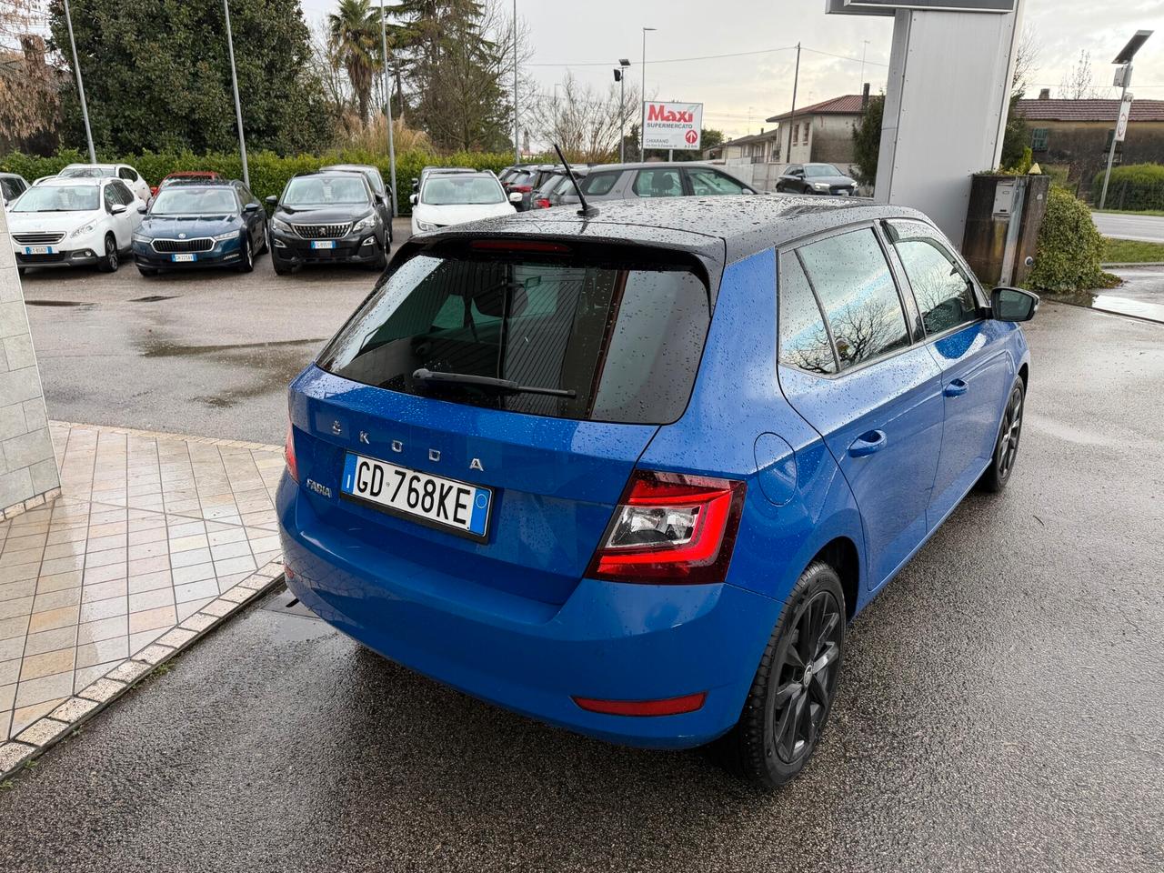 Skoda Fabia 1.0 benzina Neopatentati