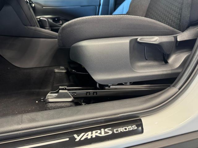 TOYOTA Yaris Cross 1.5 Hybrid 130 CV 5p. E-CVT Teamplayer Design Km0