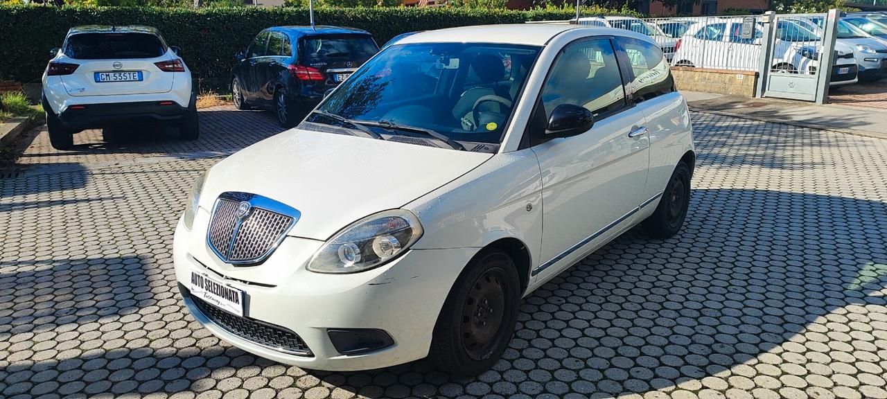 Lancia Ypsilon 1.2 69 CV Diva