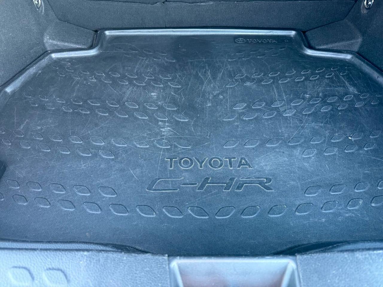 Toyota C-HR 1.8 Hybrid E-CVT Business