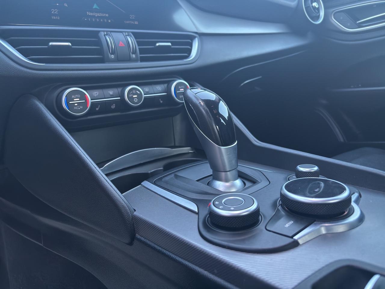 Alfa Romeo Giulia 2.2 Turbodiesel 210 CV AT8 AWD Q4 Veloce