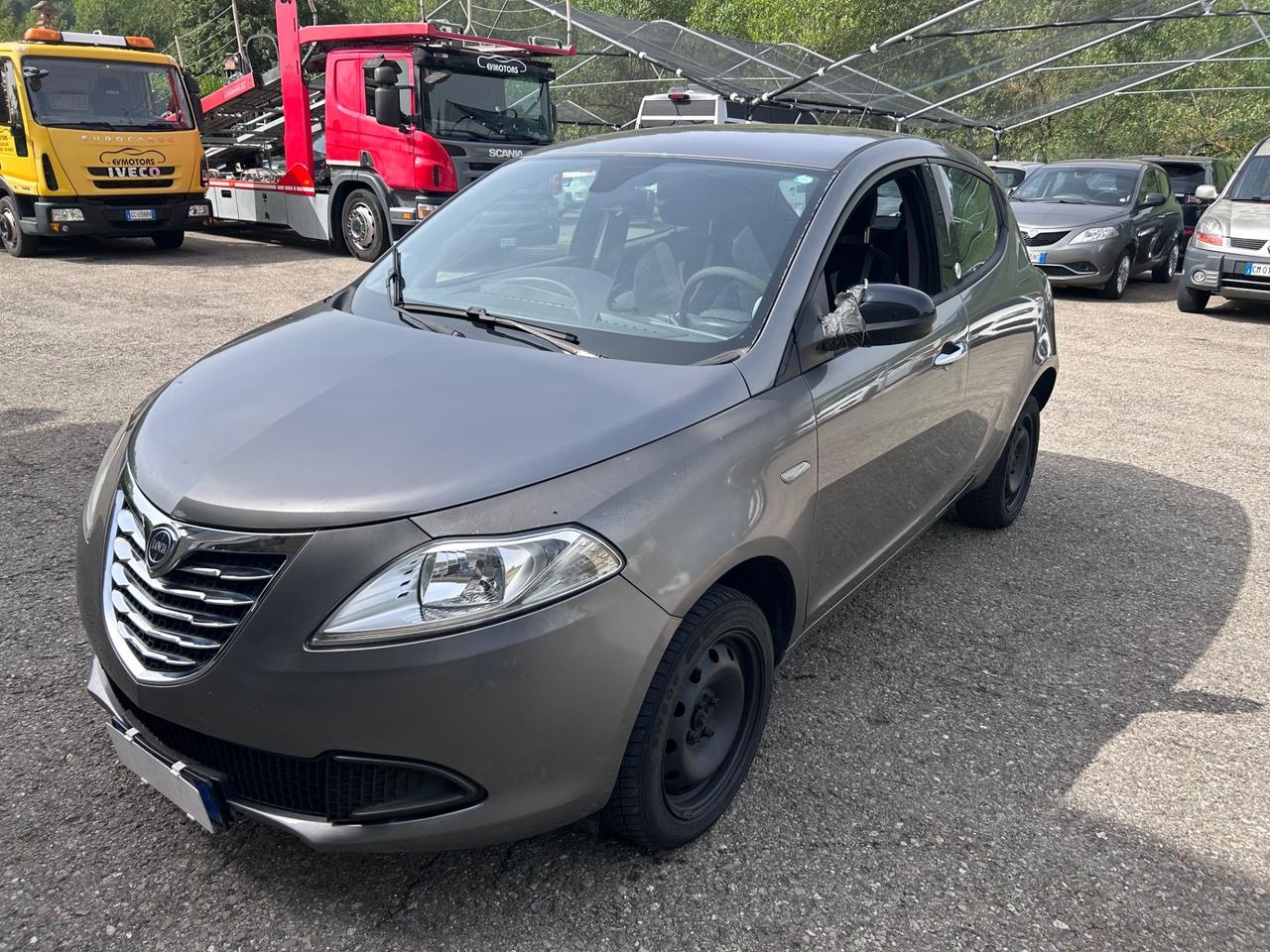 Lancia Ypsilon 0.9 TwinAir 85 CV 5 porte Metano Ecochic Gold