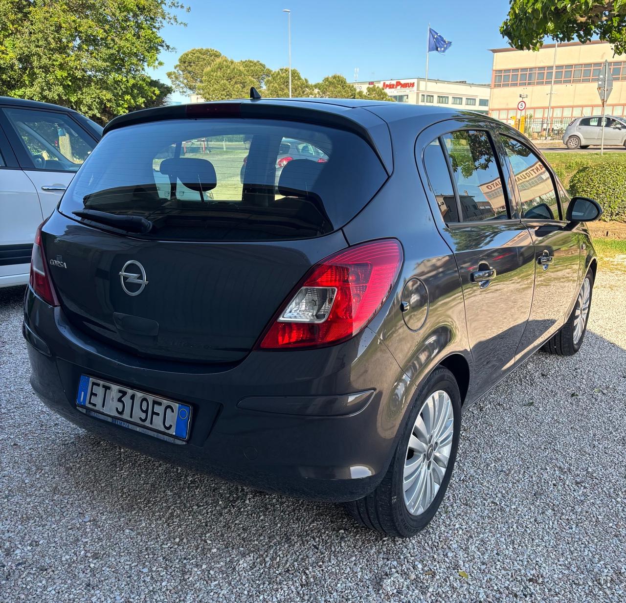 Opel Corsa 1.2 85CV 5 porte GPL-TECH Edition
