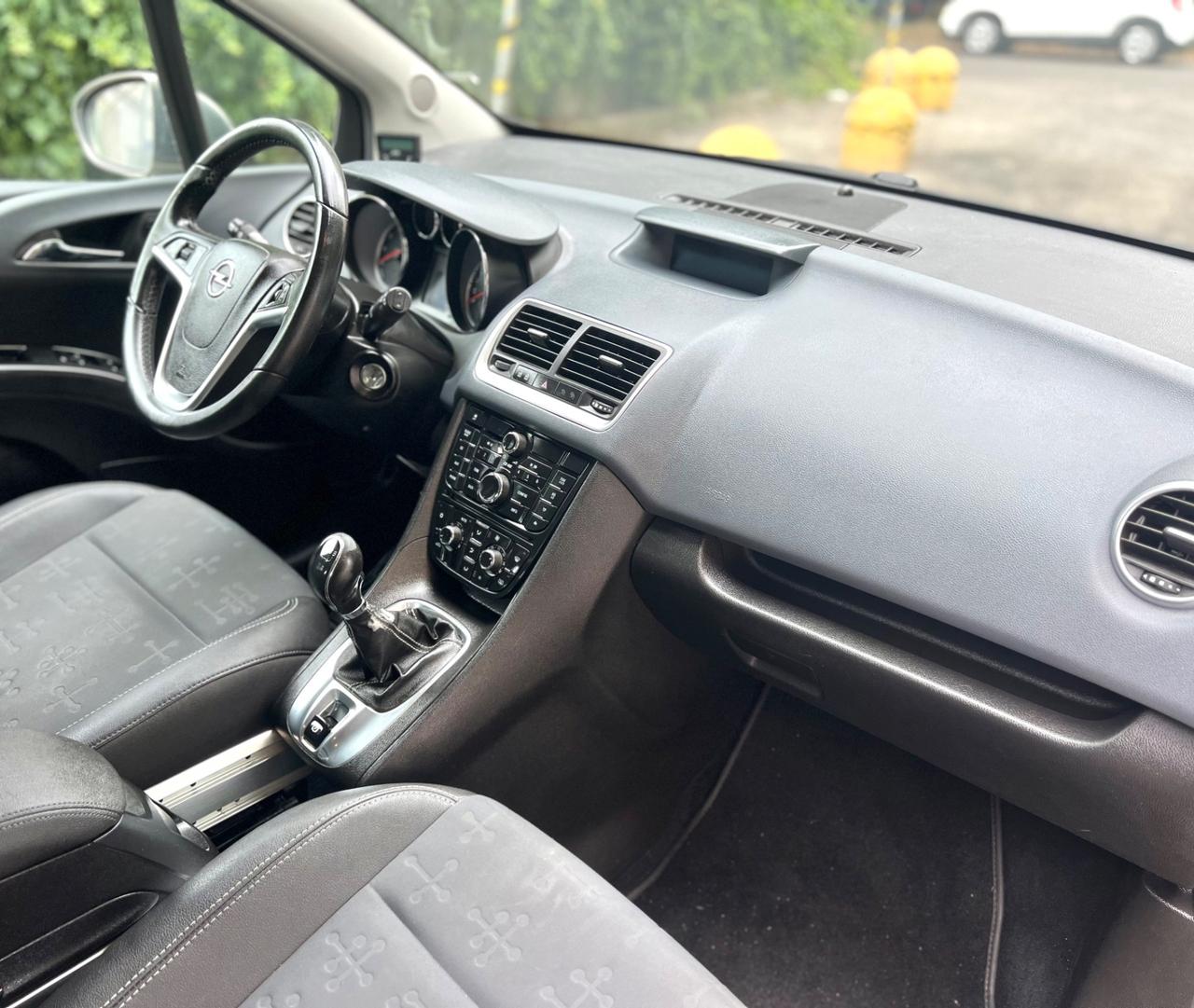 Opel Meriva 1.4 benzina €5b OK NEOPATENTATI